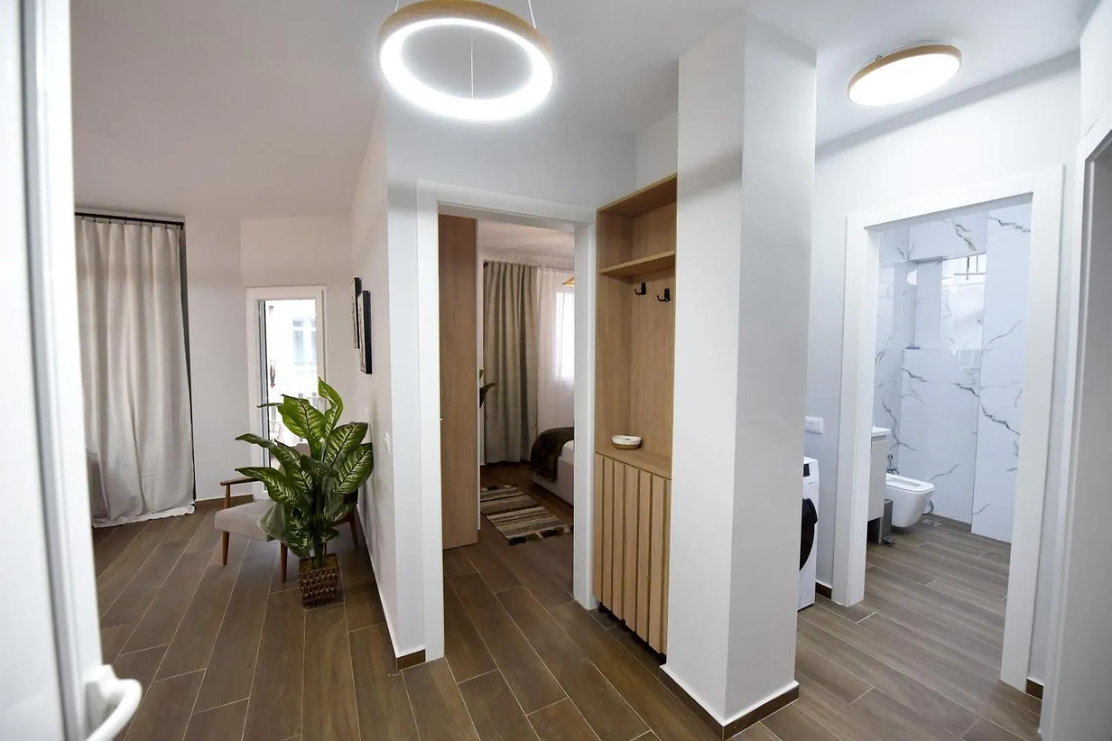 Serenity Villa Apartments 格勒姆 0*,