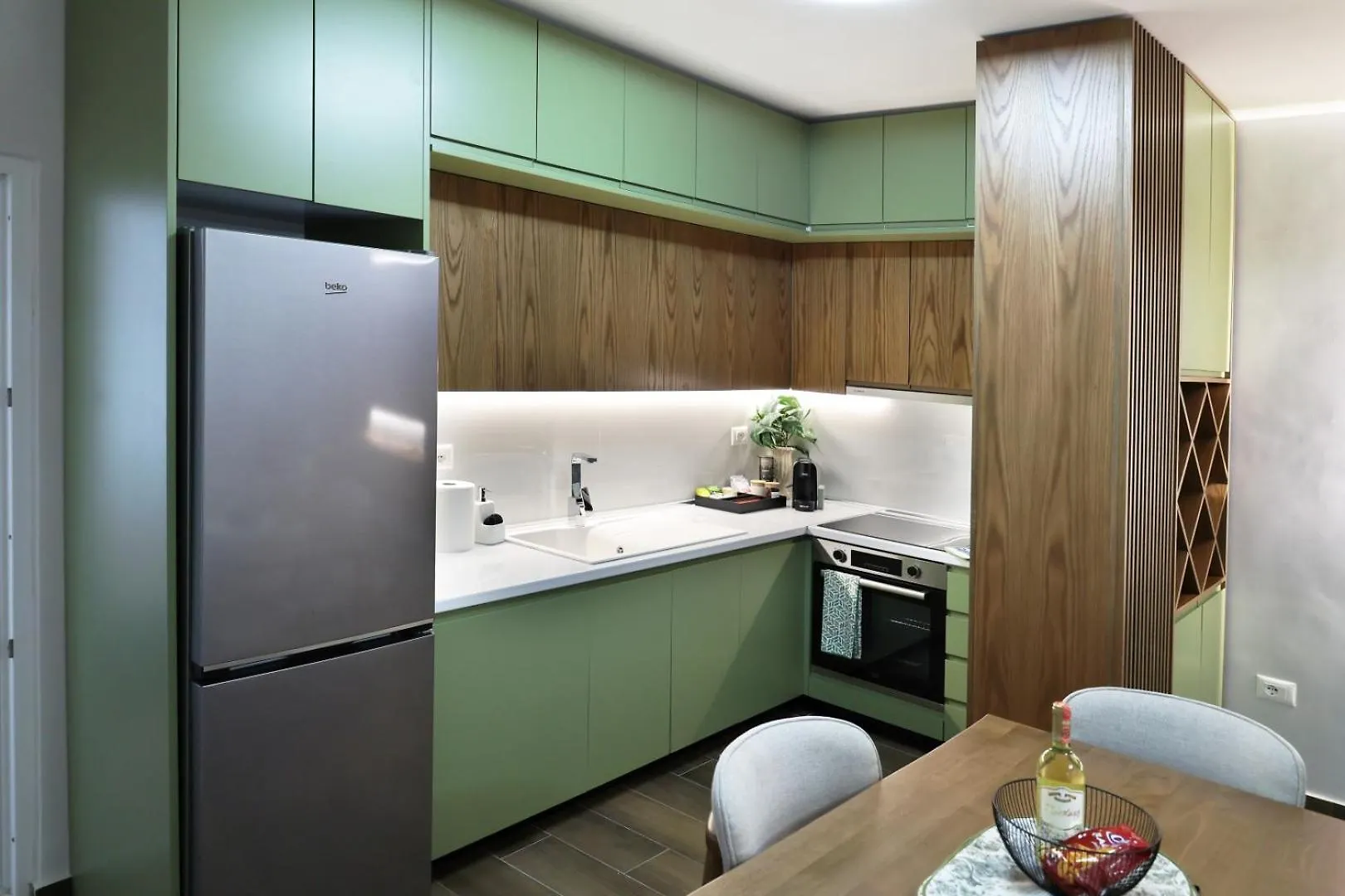 Serenity Villa Apartments 格勒姆