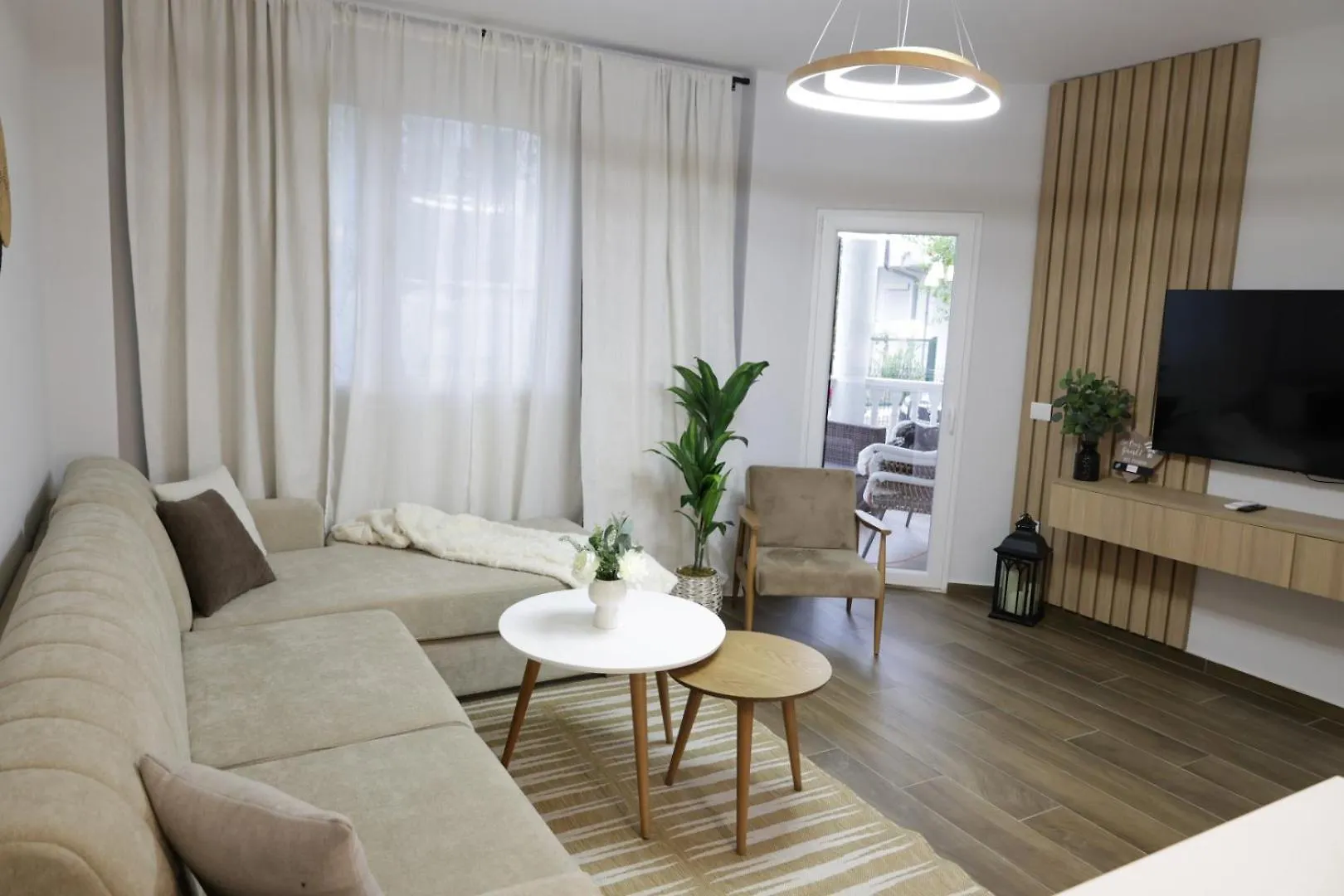 Serenity Villa Apartments 格勒姆 0*,  阿尔巴尼亚